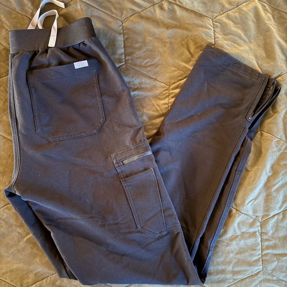 Figs - Women’s Straight Leg Tech Scrubs